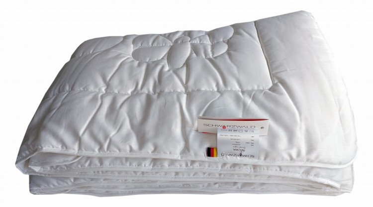 Kołdra Schwarzwald OBB jedwabna letnia 220x240cm WILMA